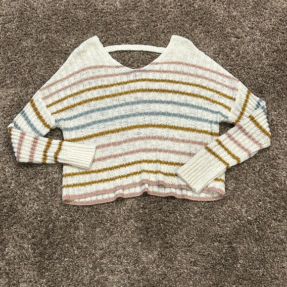 !RARELY WORN! Juniors cropped knitted sweater - Picture 1 of 5